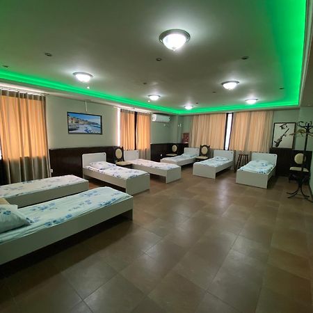 Mang'O Hostel Aktav Dış mekan fotoğraf